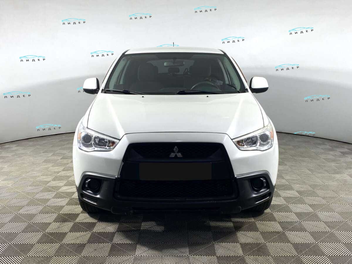 Б/У Митсубиши АС-Икс 2011 года. Фото: #1