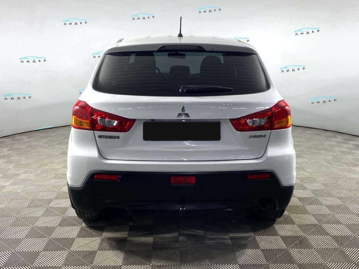 Б/У Митсубиши АС-Икс 2011 года. Фото: #4