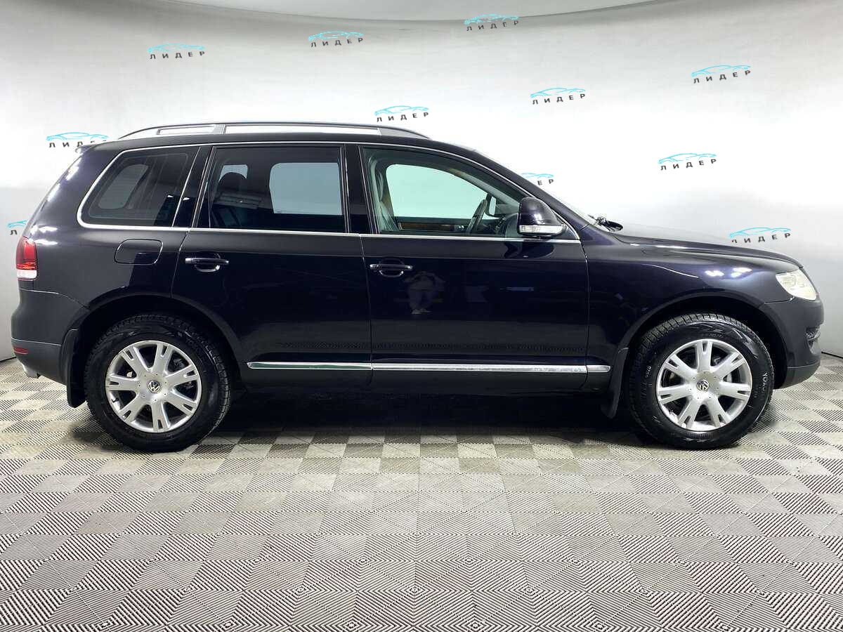Б/У Фольксваген Туарег 2008 года. Фото: #2