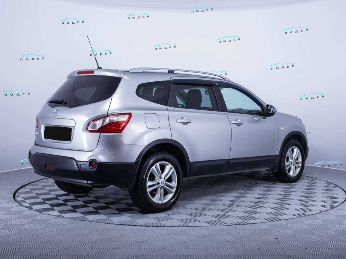 Б/У Ниссан Кашкай+2 2010 года. Фото: #4