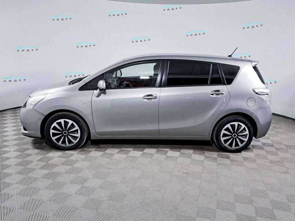 Б/У Тойота Версо 2012 года. Фото: #7