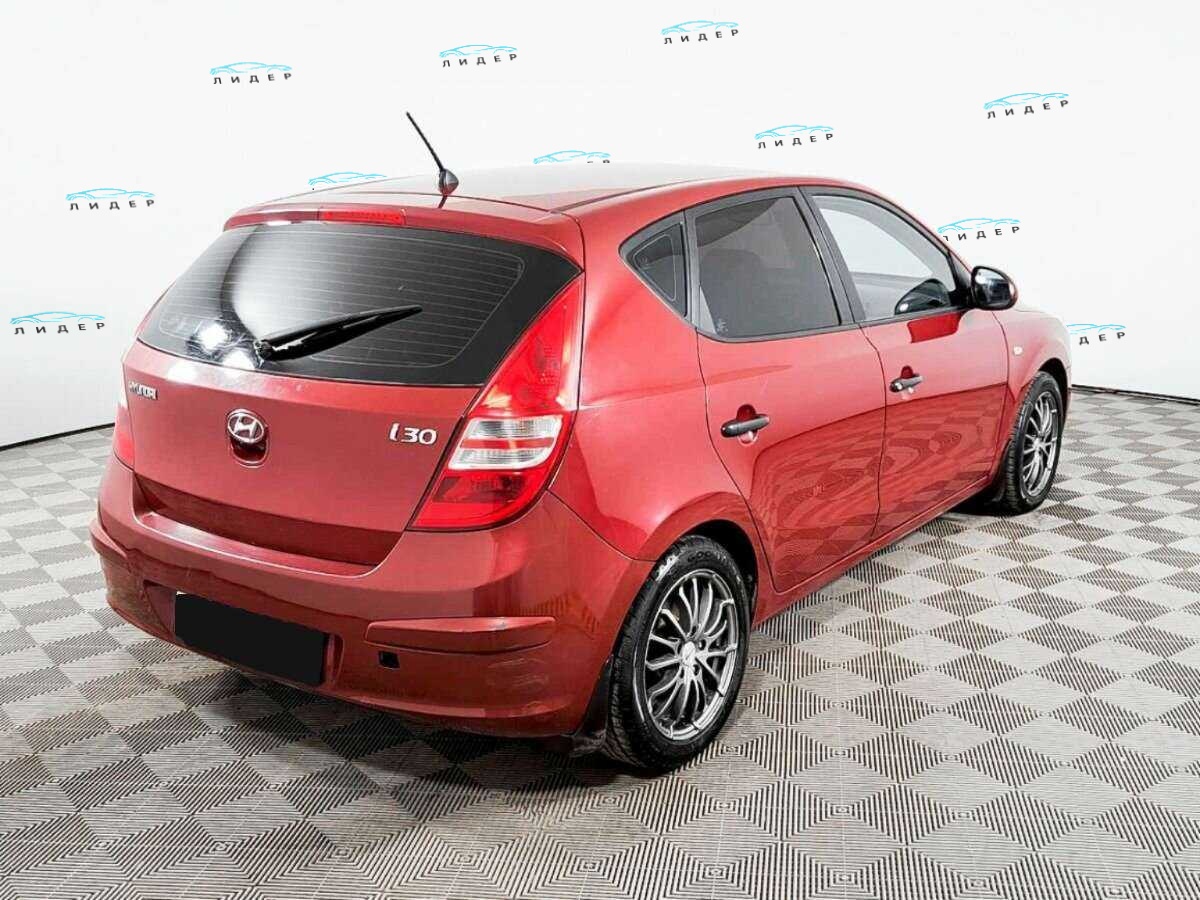 Б/У Хендай ай30 2009 года. Фото: #4