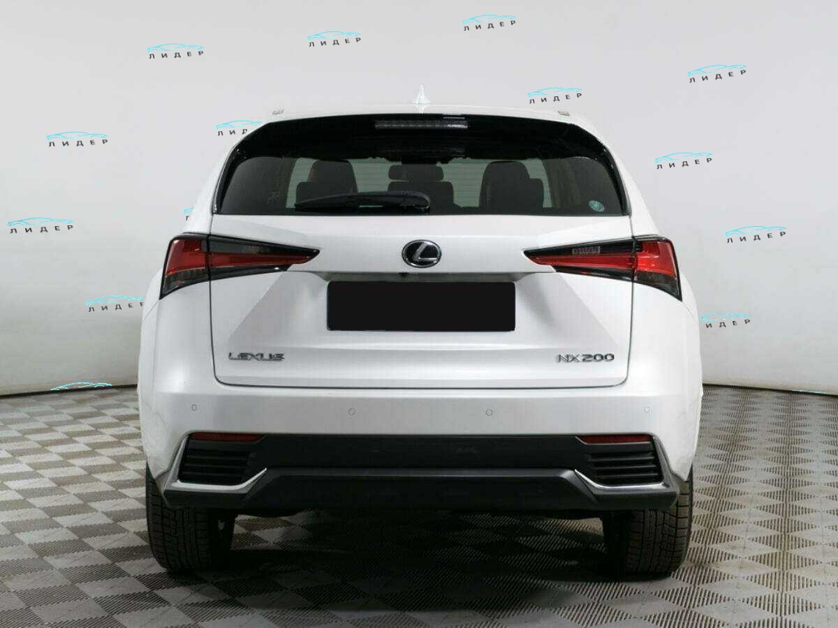 Б/У Лексус Н-Икс 2021 года. Фото: #5