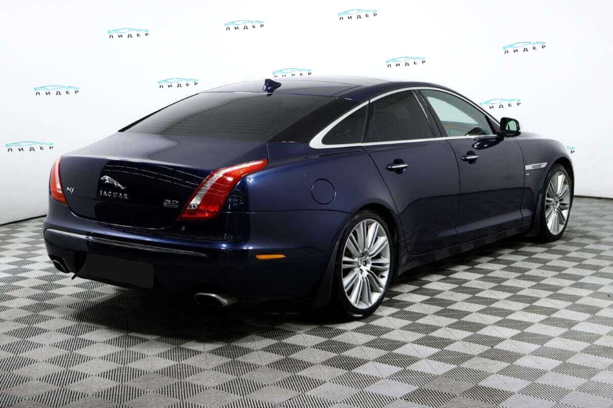 Б/У Ягуар ИксДжи 2013 года. Фото: #4