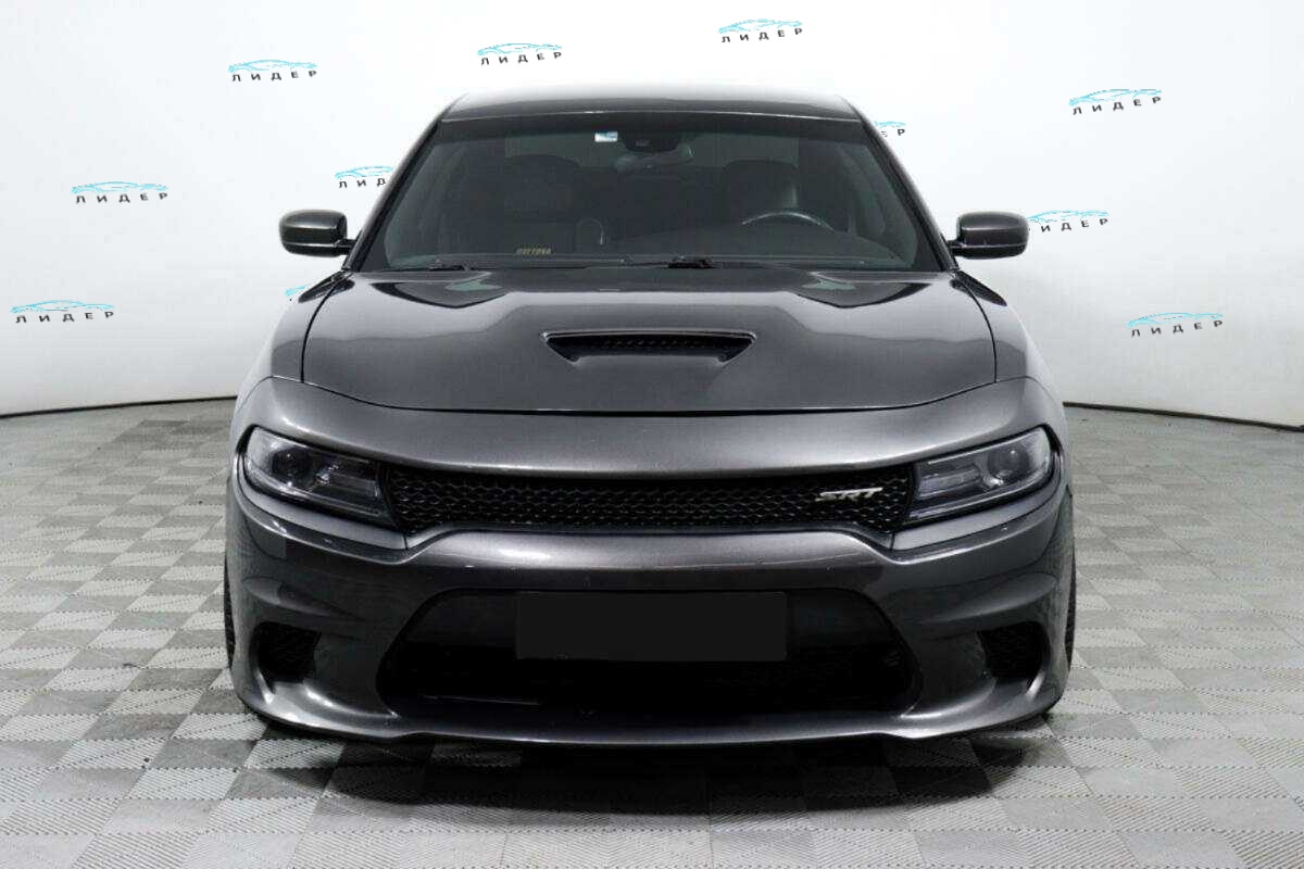 Б/У Додж Чарджер 2018 года. Фото: #1