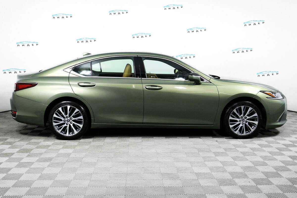 Б/У Лексус ЕС 2021 года. Фото: #3