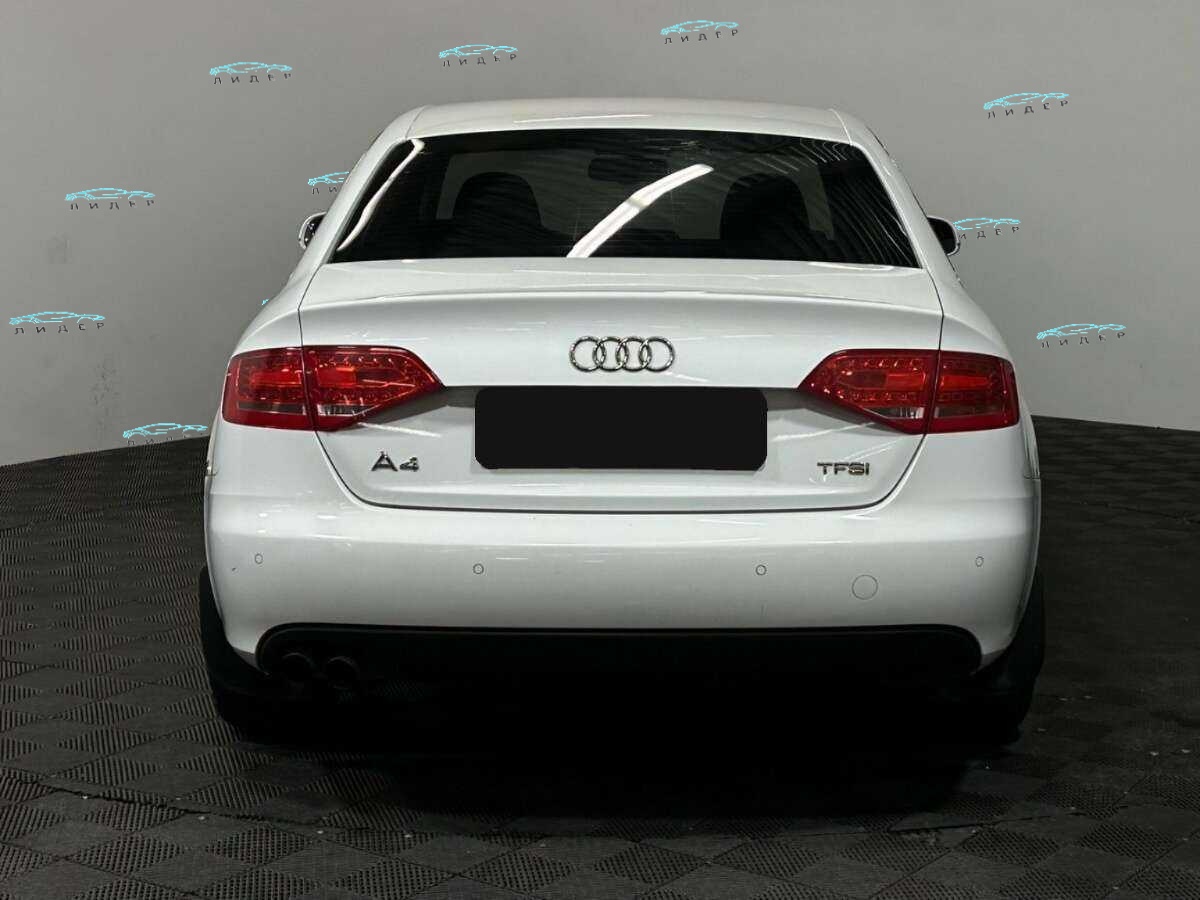 Б/У Ауди А4 2011 года. Фото: #4
