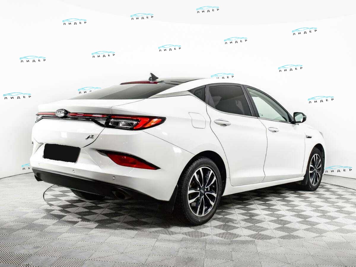 Б/У Джак Джи7 2021 года. Фото: #4