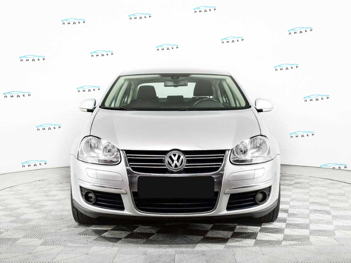 Б/У Фольксваген Джетта 2010 года. Фото: #1