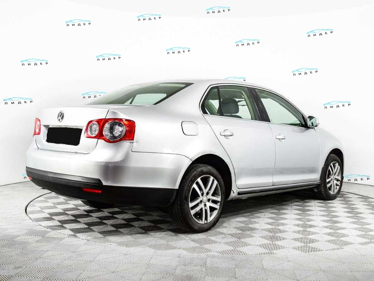Б/У Фольксваген Джетта 2010 года. Фото: #4
