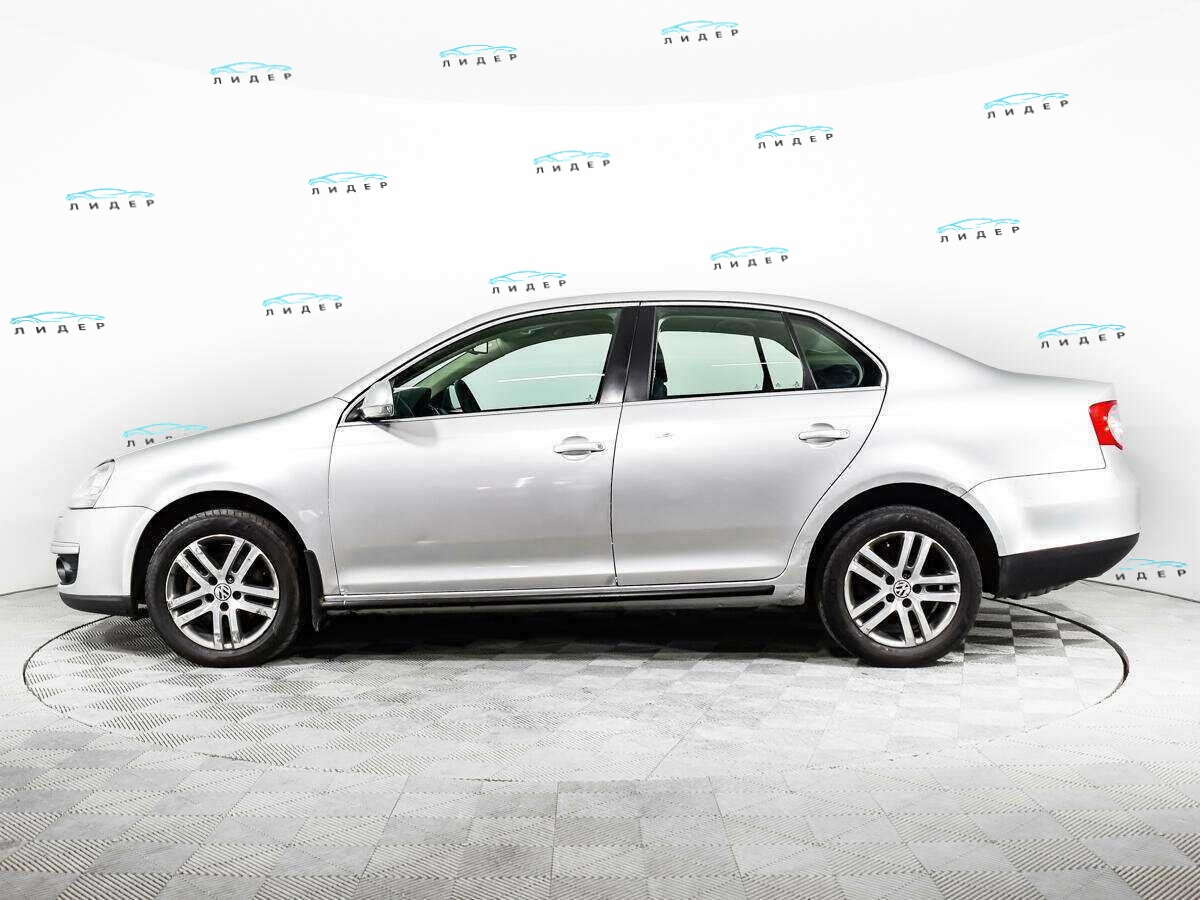 Б/У Фольксваген Джетта 2010 года. Фото: #7