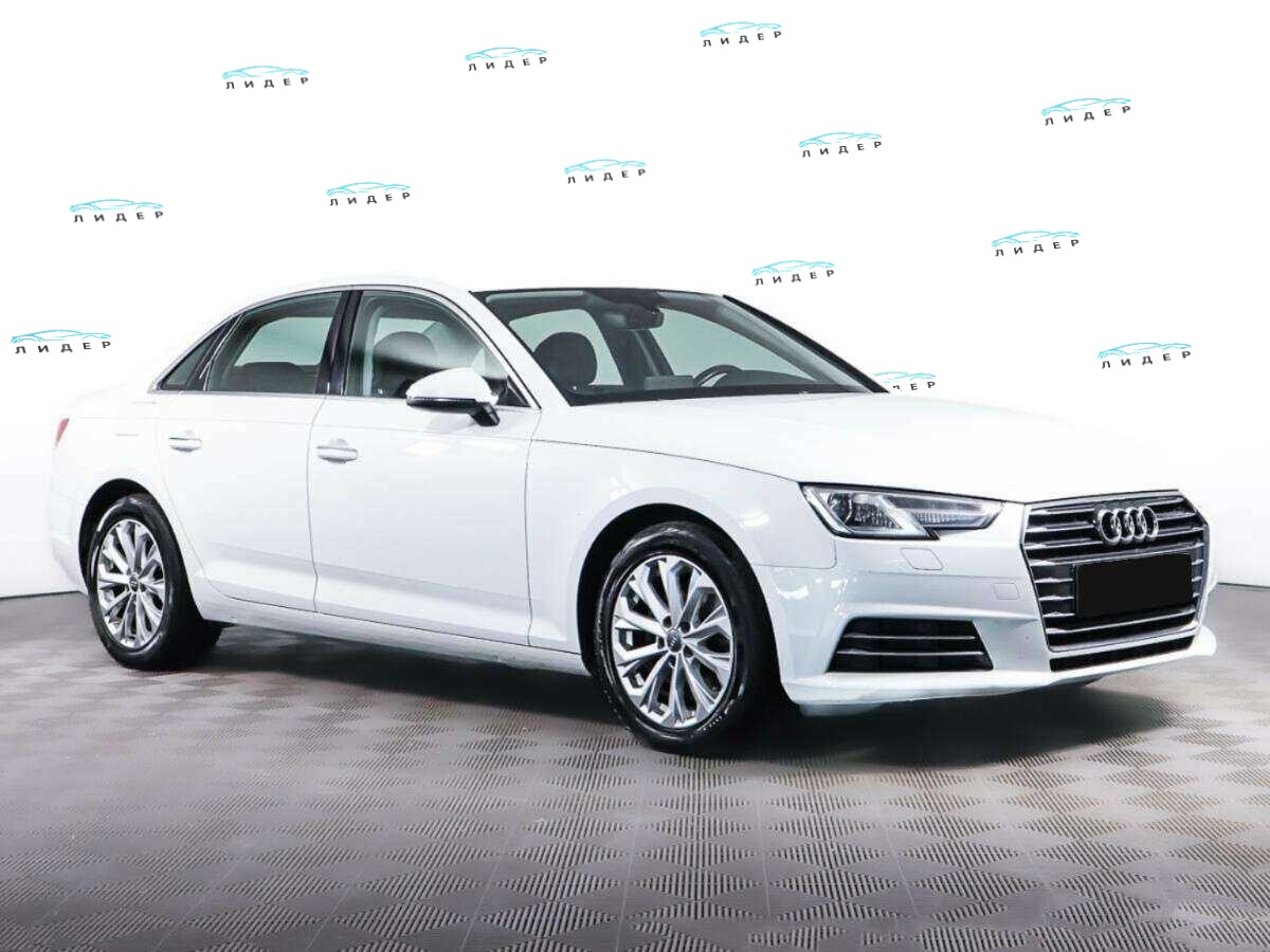 Б/У Ауди А4 2015 года. Фото: #2