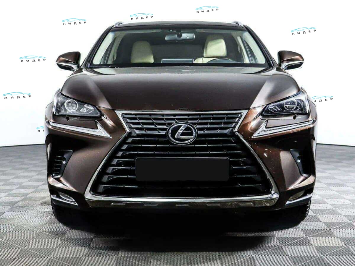 Б/У Лексус Н-Икс 2018 года. Фото: #1