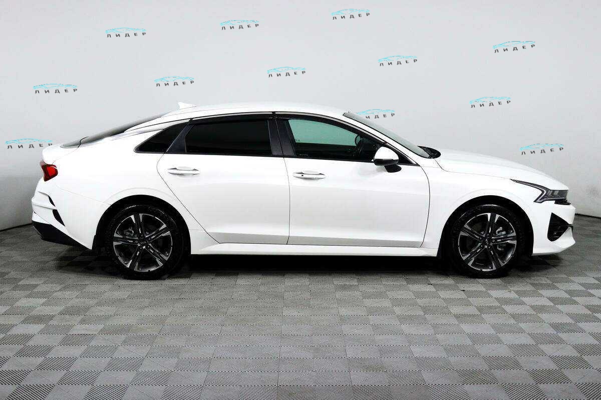 Б/У Киа К5 2021 года. Фото: #3