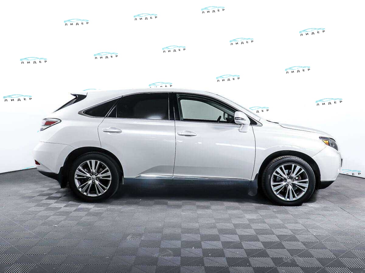 Б/У Лексус Р-Икс 2011 года. Фото: #3