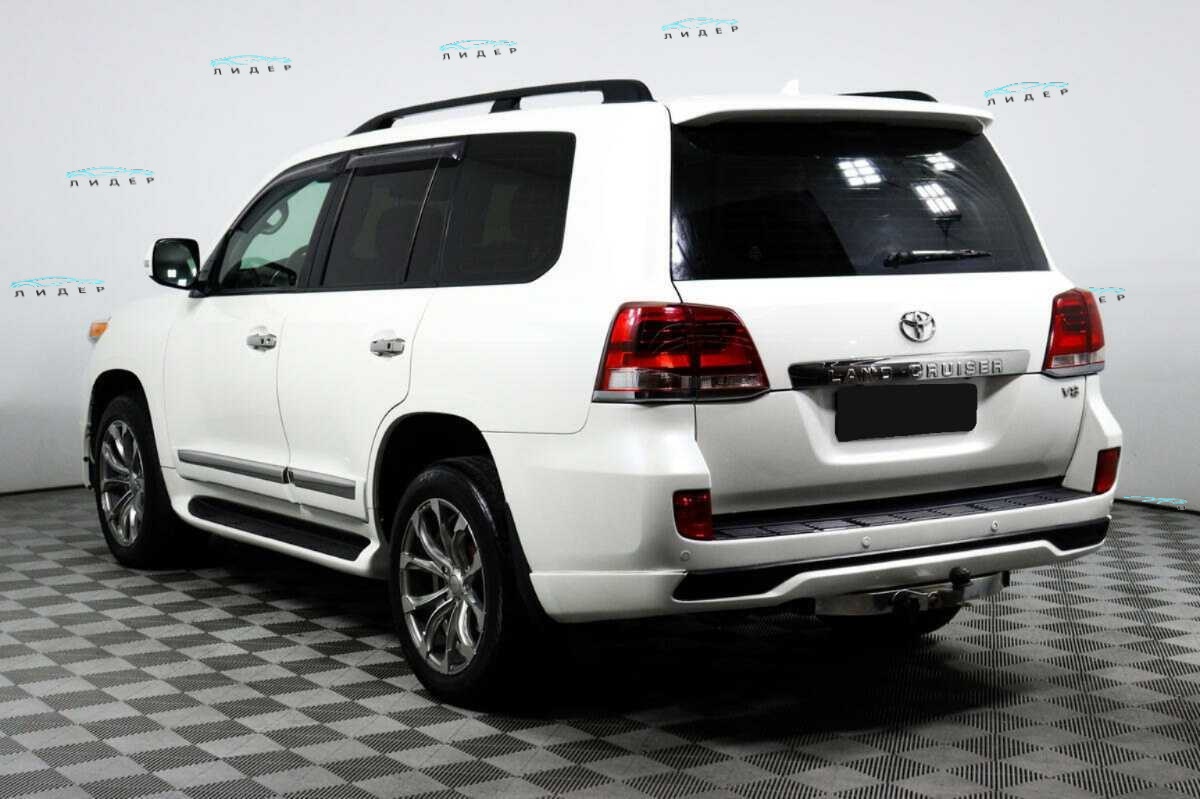 Б/У Тойота Лэнд Крузер 2013 года. Фото: #4