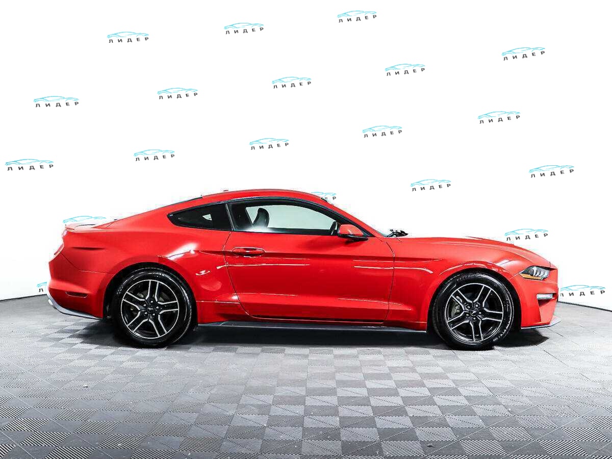 Б/У Форд Мустанг 2020 года. Фото: #3