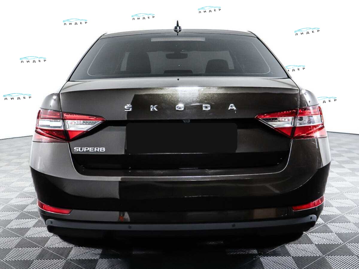 Б/У Шкода Суперб 2021 года. Фото: #5