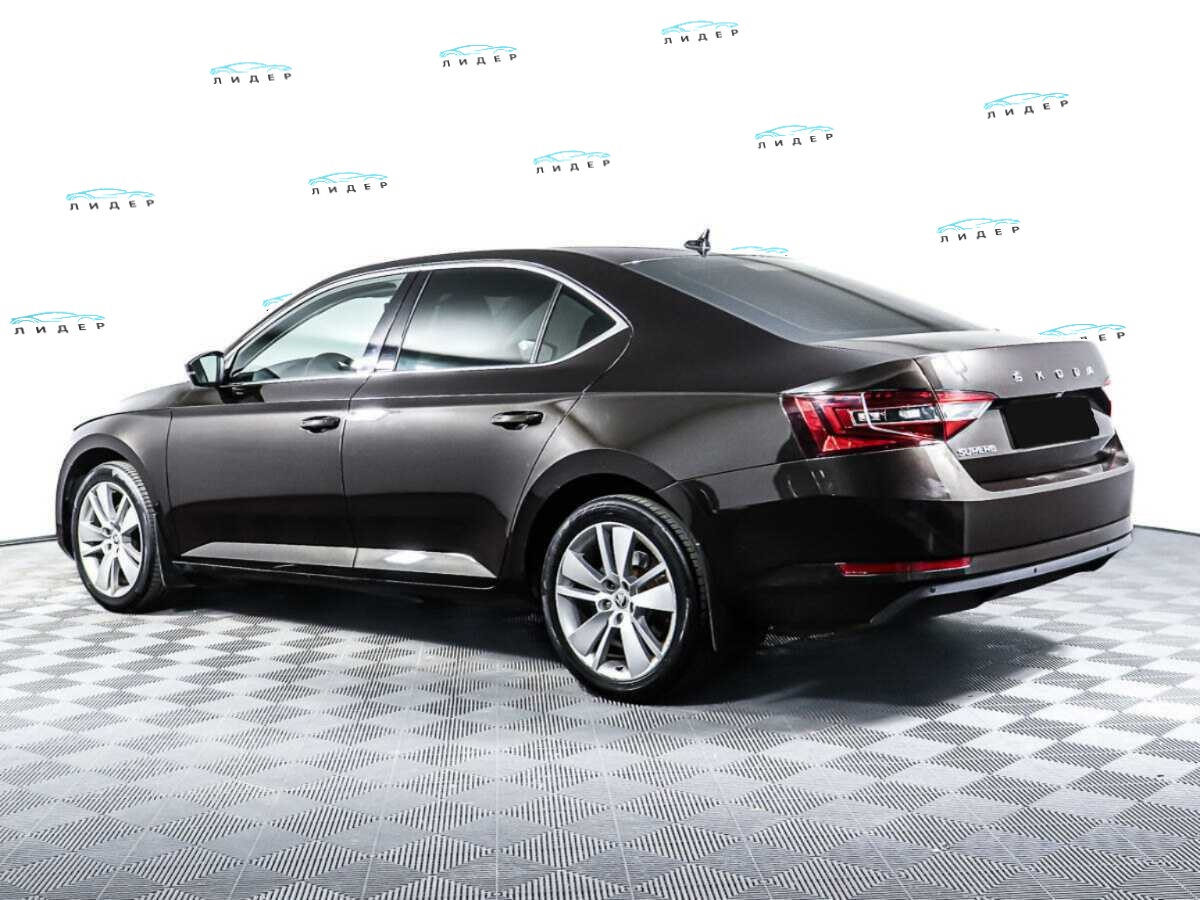 Б/У Шкода Суперб 2021 года. Фото: #6