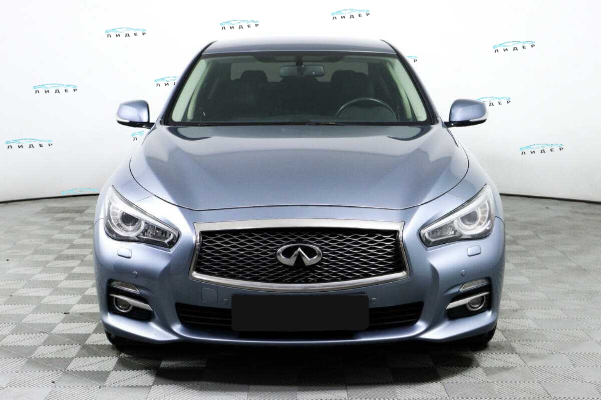 Б/У Инфинити К50 2016 года. Фото: #1