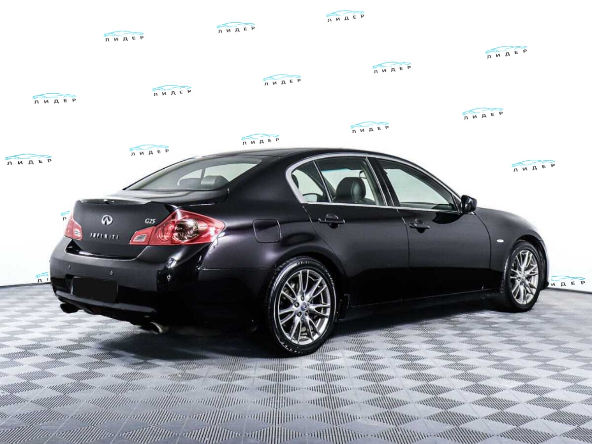 Б/У Инфинити Г 2011 года. Фото: #4