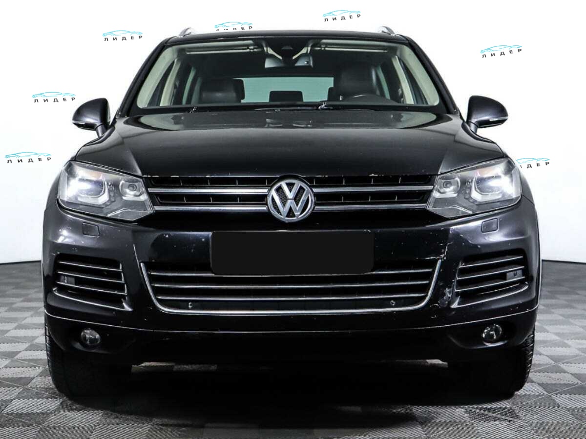 Б/У Фольксваген Туарег 2013 года. Фото: #1