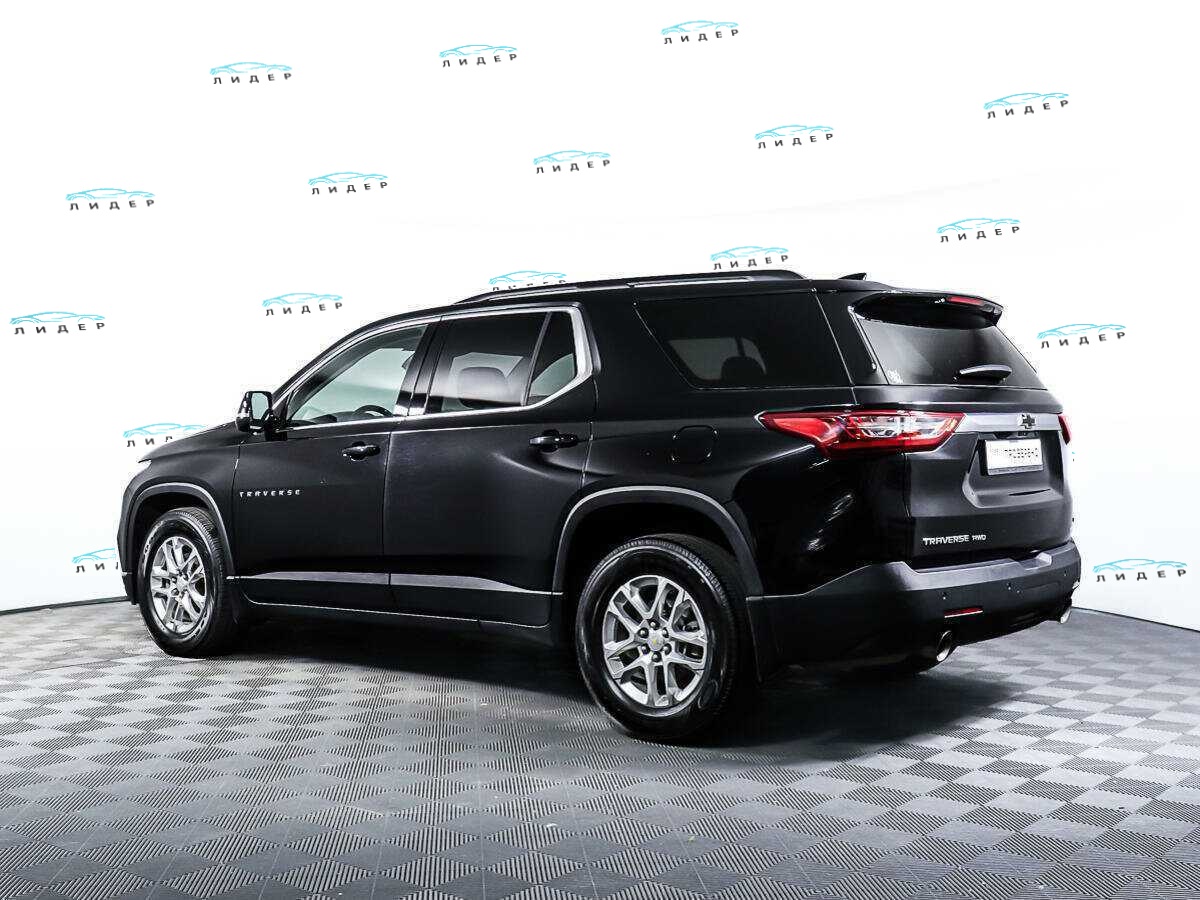 Б/У Шевроле Трэверс 2018 года. Фото: #6