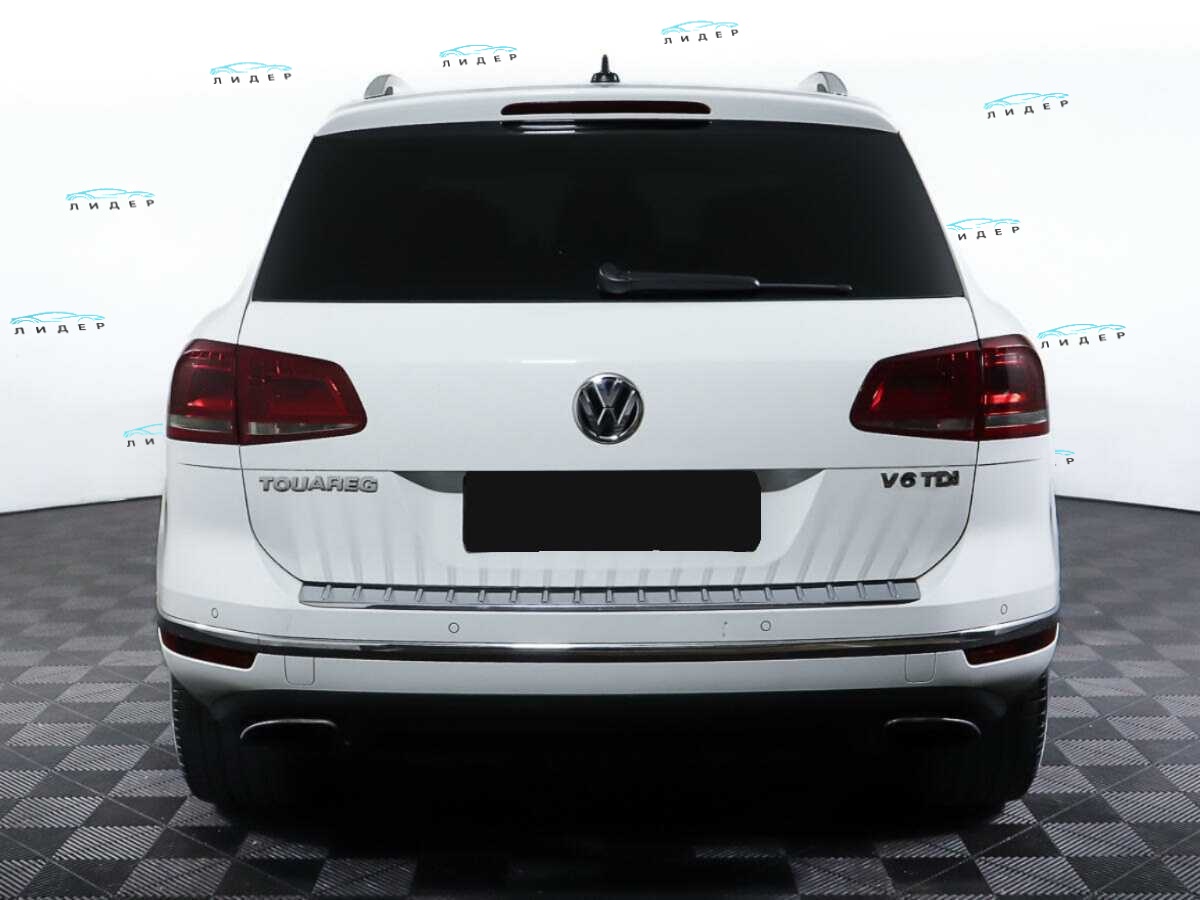 Б/У Фольксваген Туарег 2014 года. Фото: #5
