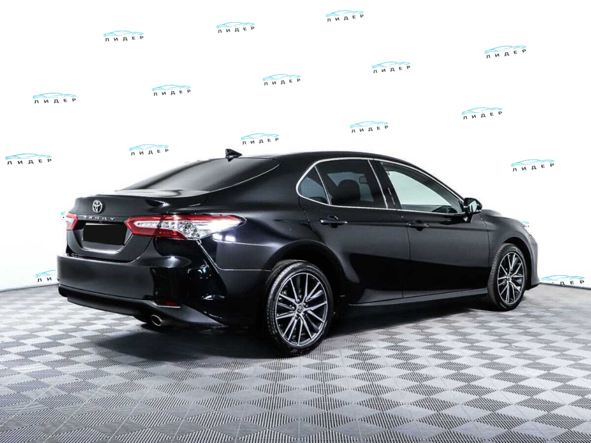 Б/У Тойота Камри 2021 года. Фото: #4