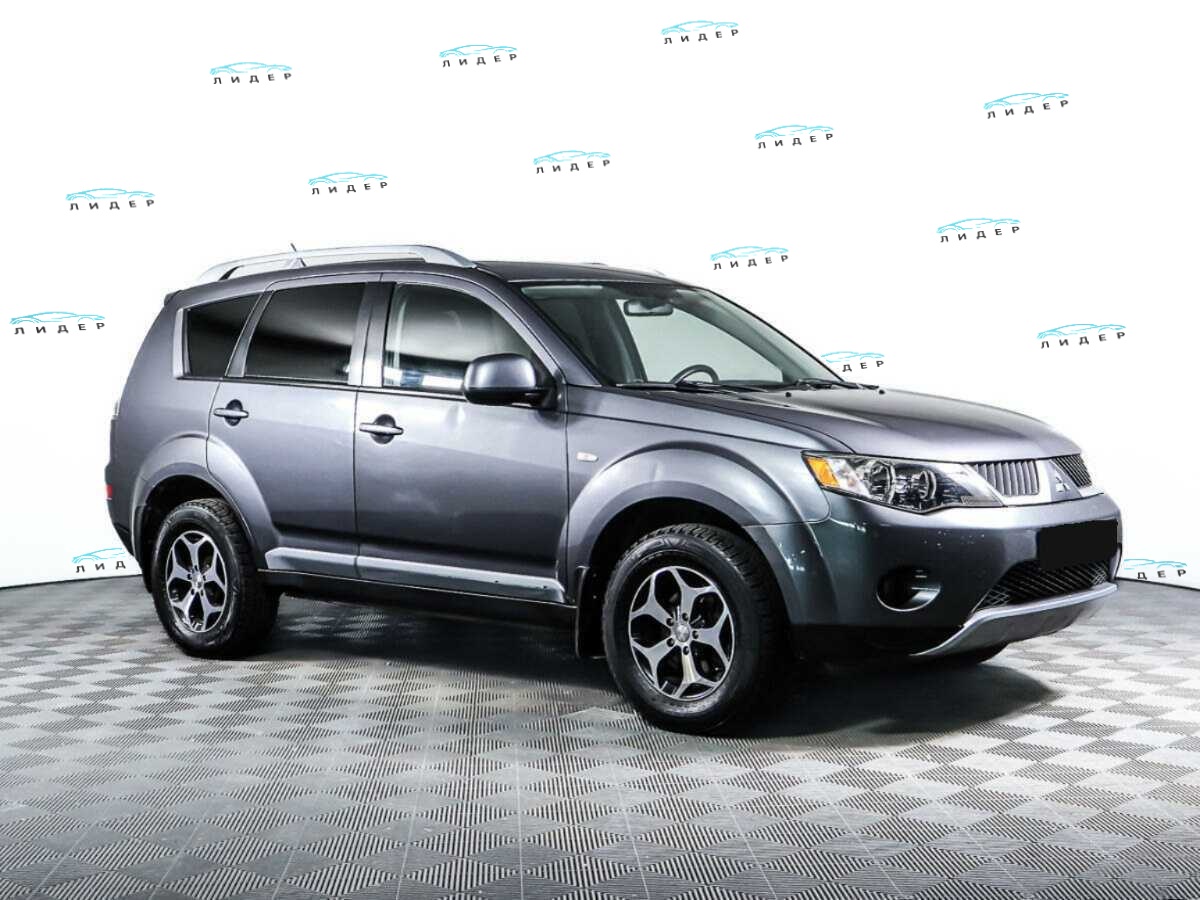 Б/У Митсубиши Оутлэндер 2008 года. Фото: #2