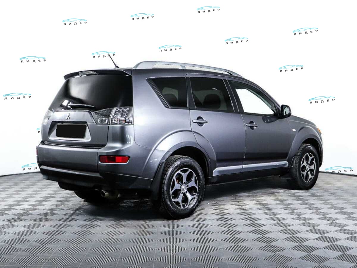 Б/У Митсубиши Оутлэндер 2008 года. Фото: #4