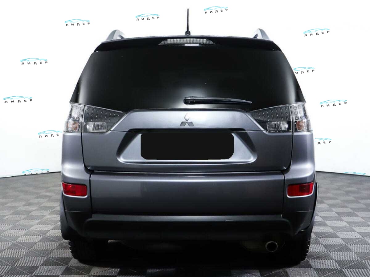 Б/У Митсубиши Оутлэндер 2008 года. Фото: #5