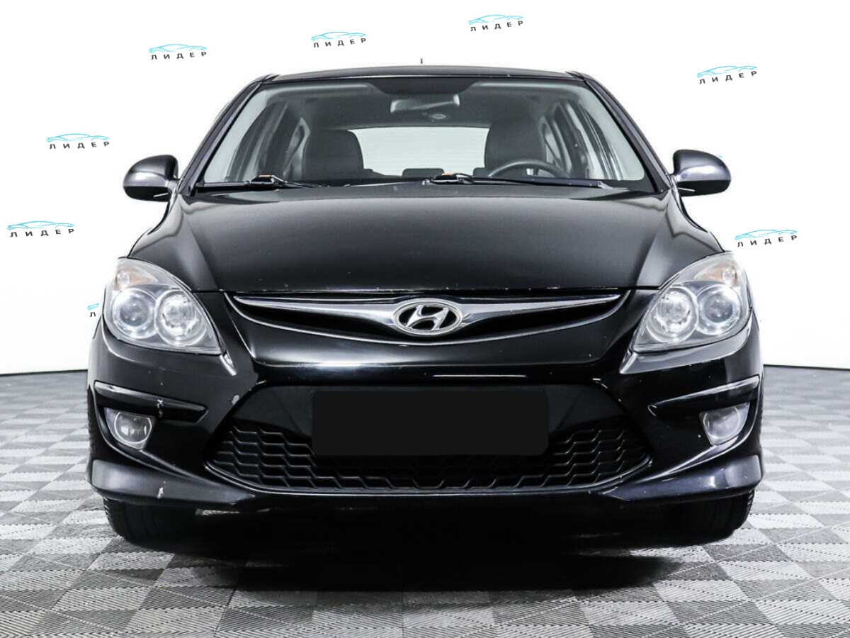 Б/У Хендай ай30 2011 года. Фото: #1