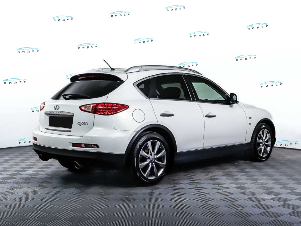Б/У Инфинити К-Икс50 2013 года. Фото: #4