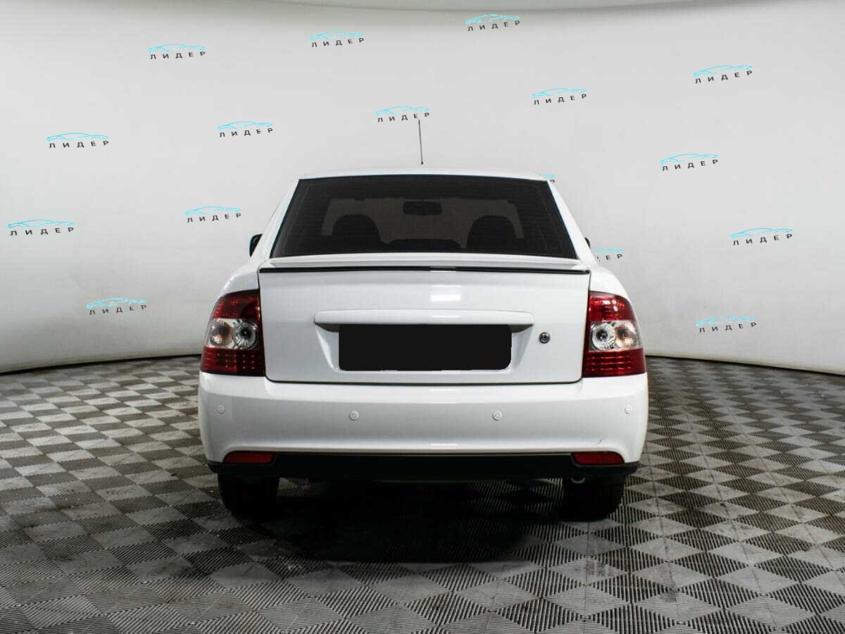 Б/У Лада (ВАЗ) Приора 2017 года. Фото: #4