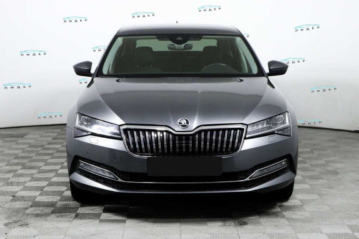 Б/У Шкода Суперб 2021 года. Фото: #1