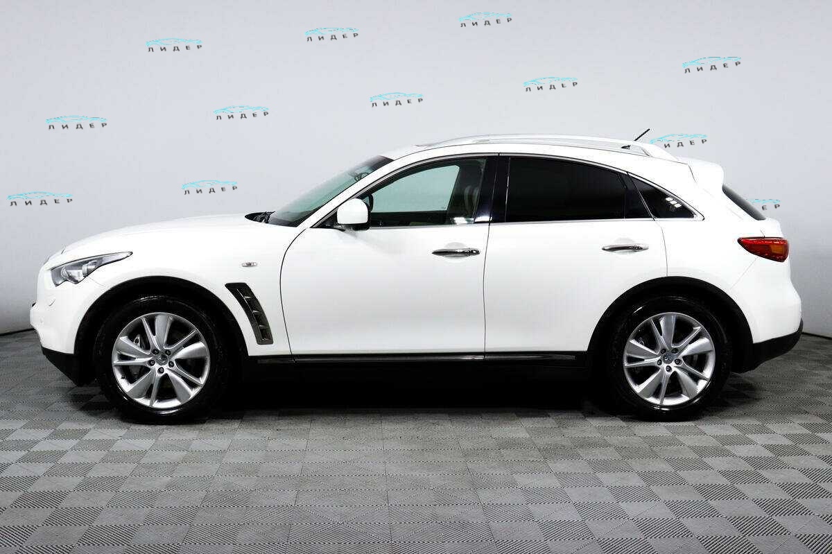 Б/У Инфинити Ф-Икс 2012 года. Фото: #7