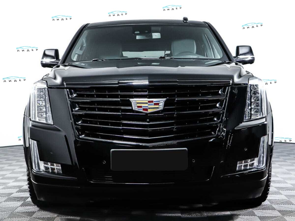 Б/У Кадиллак Эскалэйд 2015 года. Фото: #1