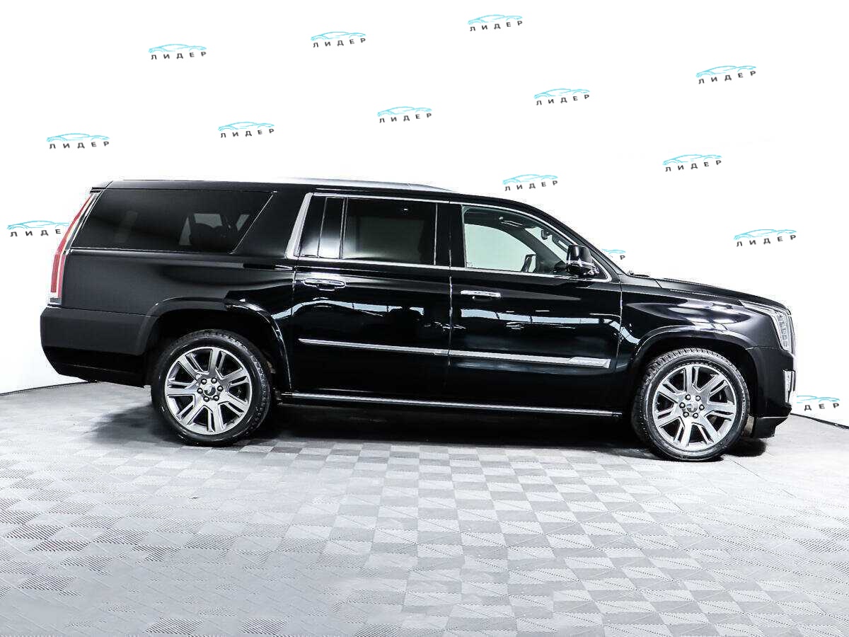 Б/У Кадиллак Эскалэйд 2015 года. Фото: #3