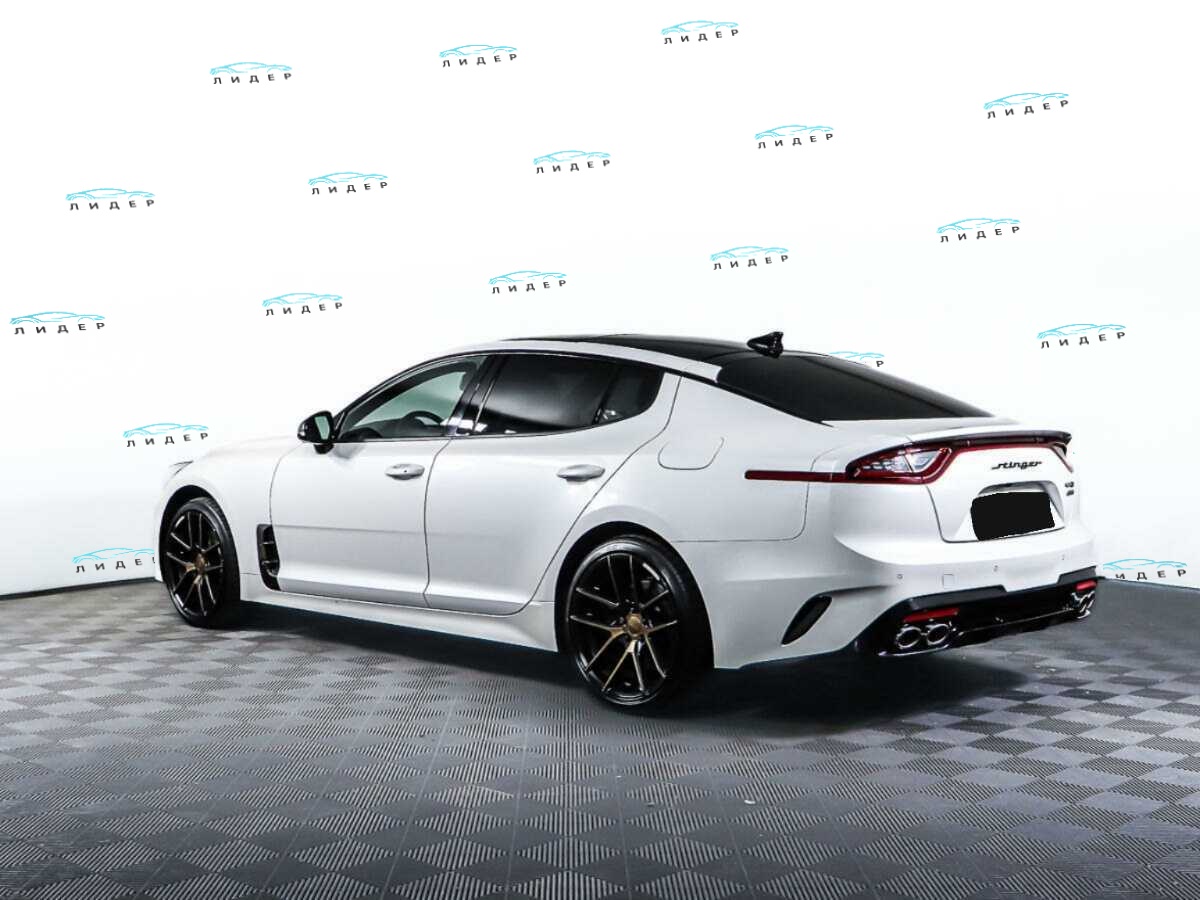 Б/У Киа Стингер 2018 года. Фото: #6