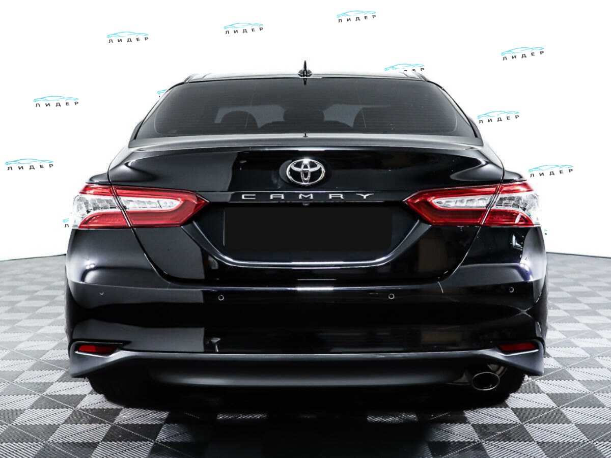 Б/У Тойота Камри 2021 года. Фото: #5