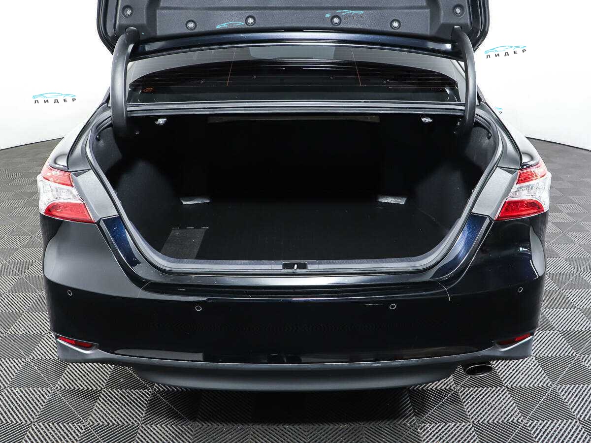 Б/У Тойота Камри 2021 года. Фото: #9