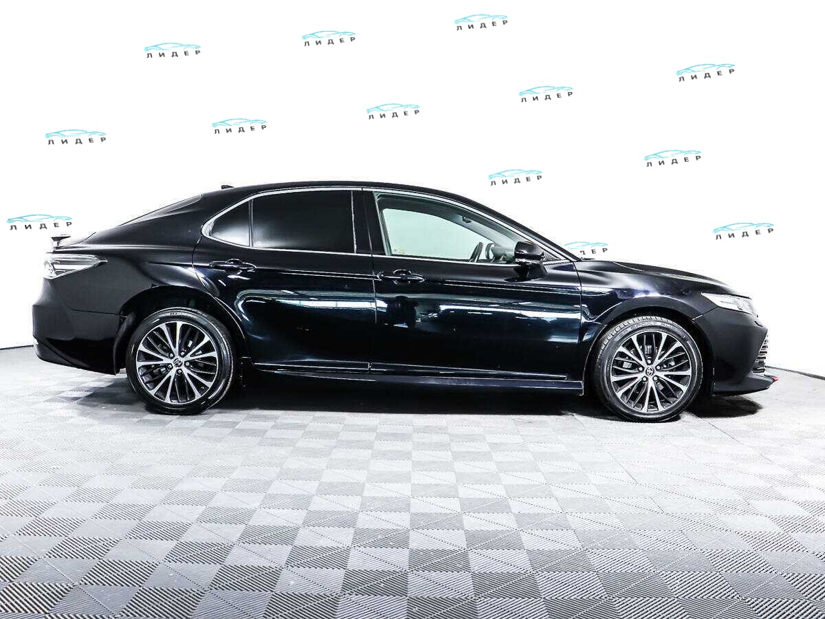 Б/У Тойота Камри 2020 года. Фото: #3