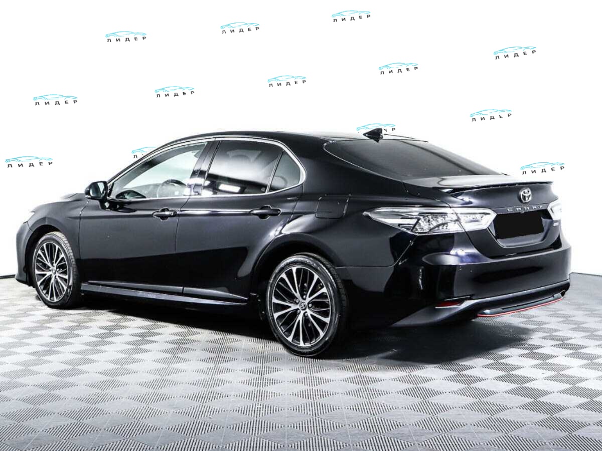 Б/У Тойота Камри 2020 года. Фото: #6