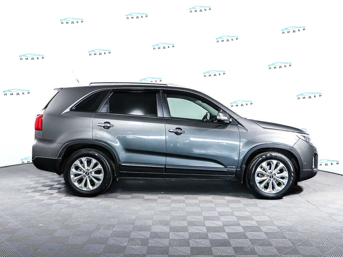 Б/У Киа Соренто 2019 года. Фото: #3