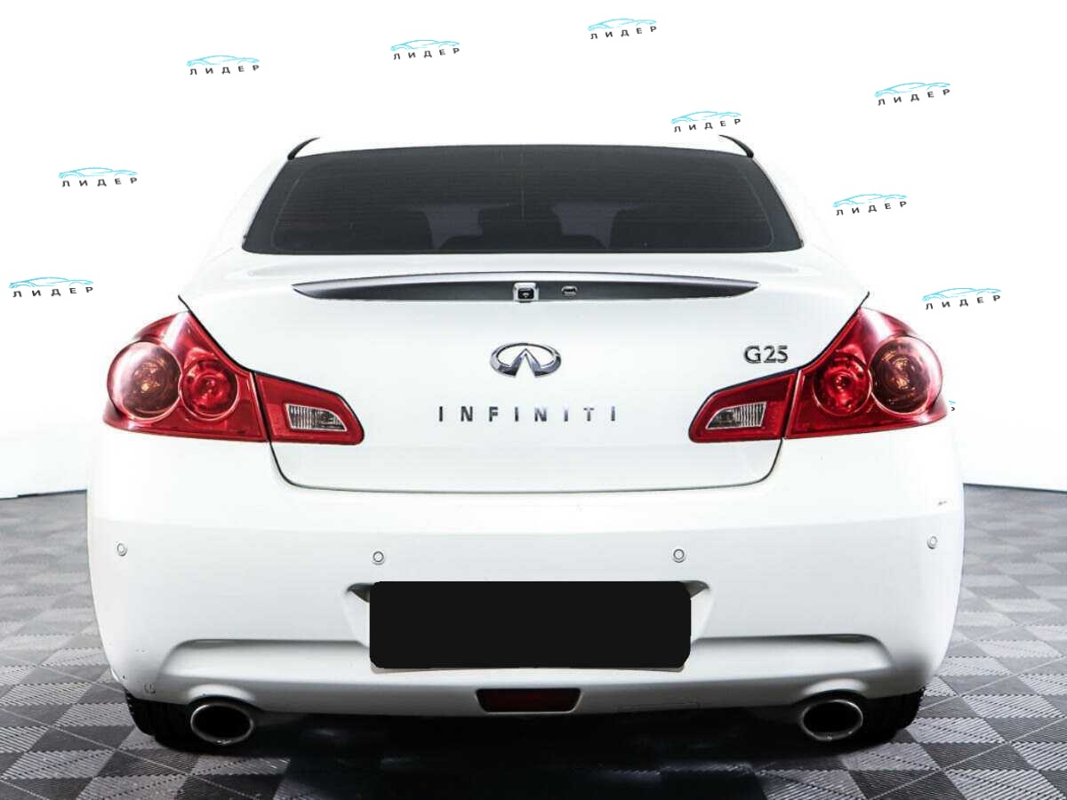 Б/У Инфинити Г 2013 года. Фото: #5