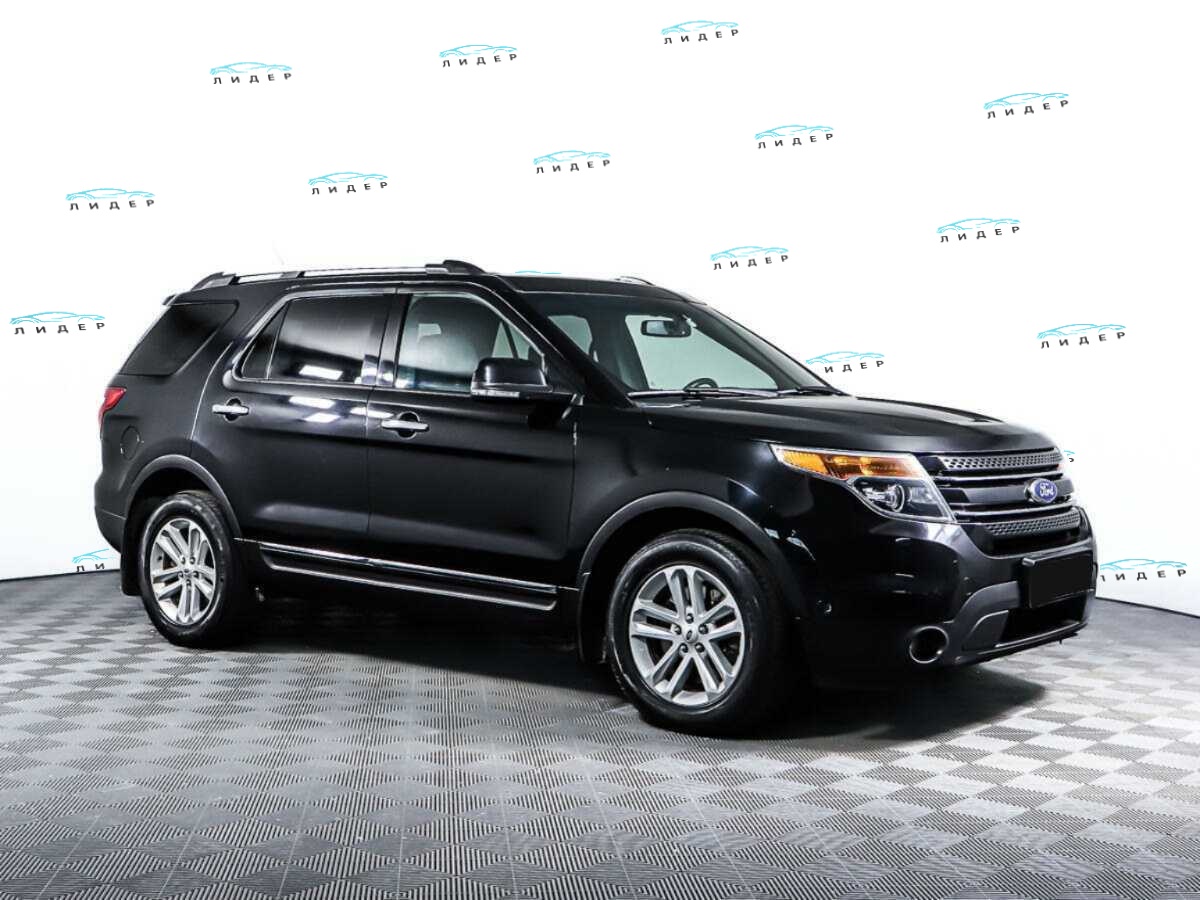 Б/У Форд Експлорер 2015 года. Фото: #2