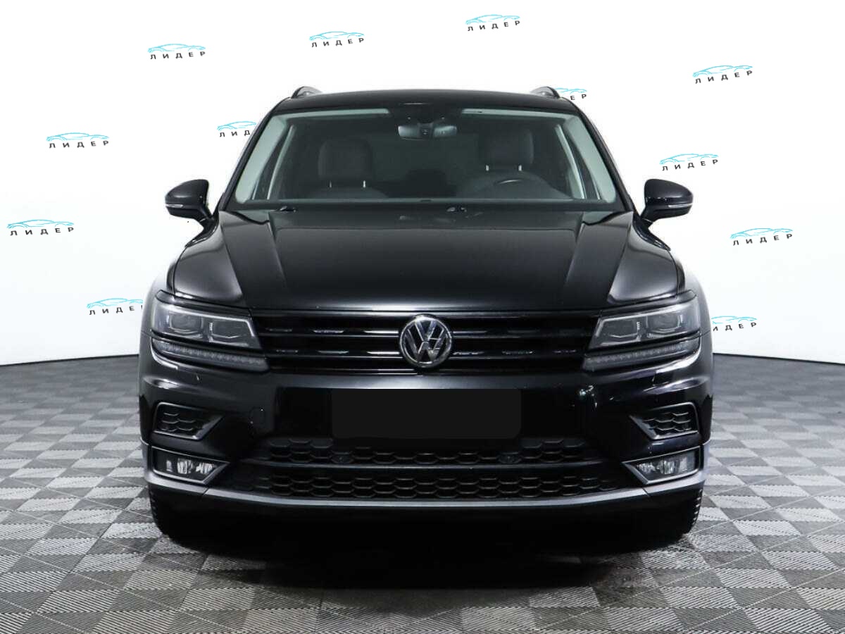 Б/У Фольксваген Тигуан 2018 года. Фото: #1