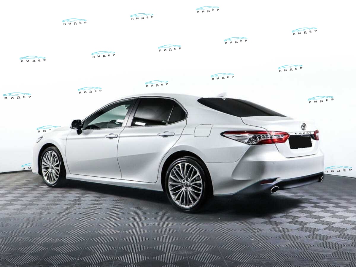 Б/У Тойота Камри 2020 года. Фото: #6