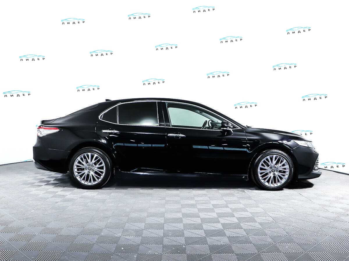 Б/У Тойота Камри 2020 года. Фото: #3